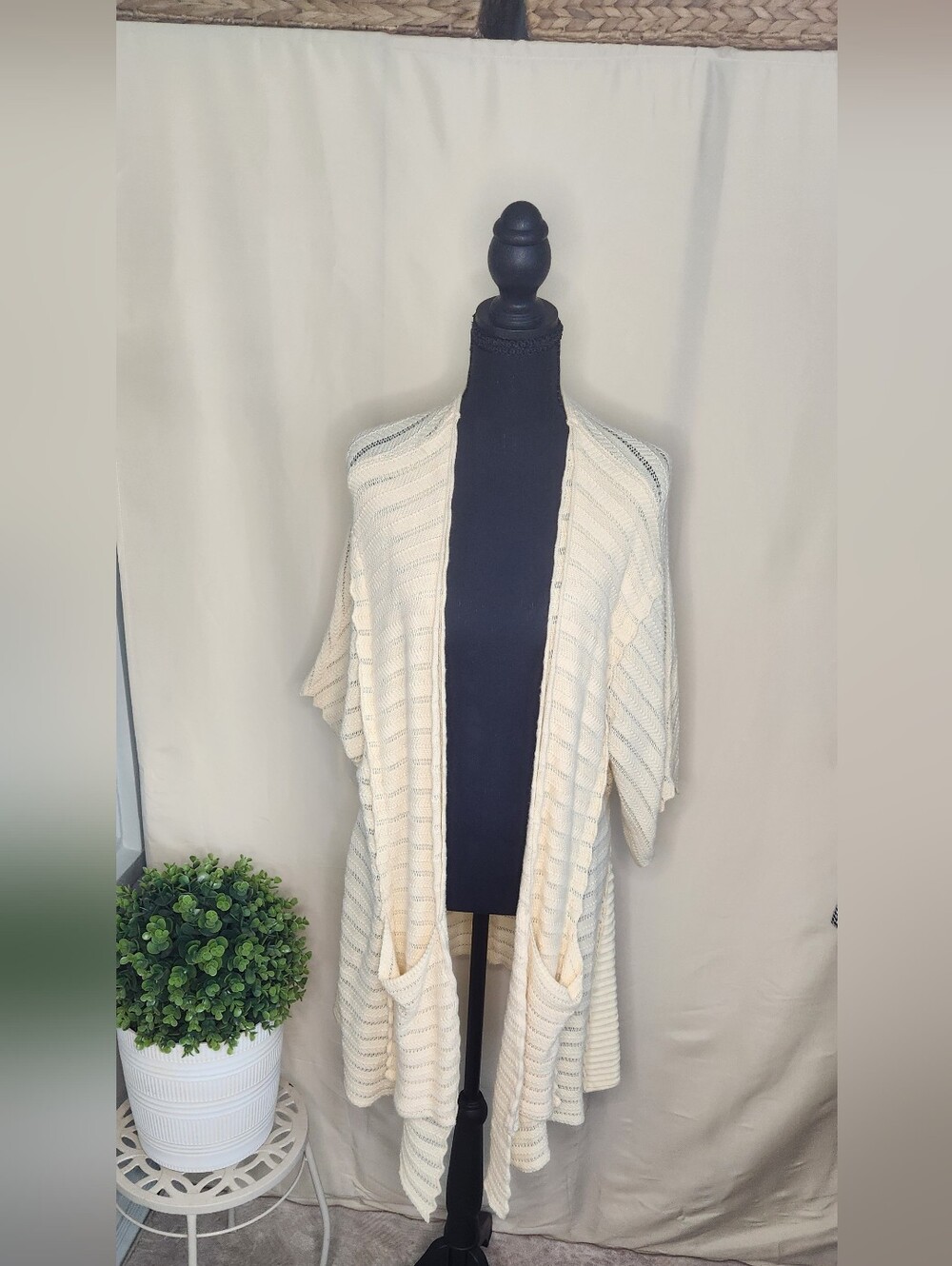 Anthropology Guinevere Size Medium Open Front Sweater With Pockets. Exc Cond